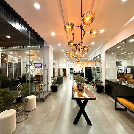 Hotel Bugari Aeropuerto Guadalajara Las Pintas Экстерьер фото