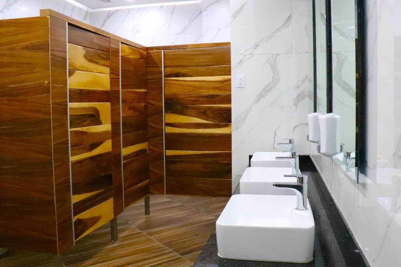 Hotel Bugari Aeropuerto Guadalajara Las Pintas Экстерьер фото
