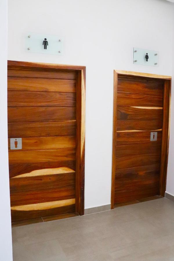 Hotel Bugari Aeropuerto Guadalajara Las Pintas Экстерьер фото