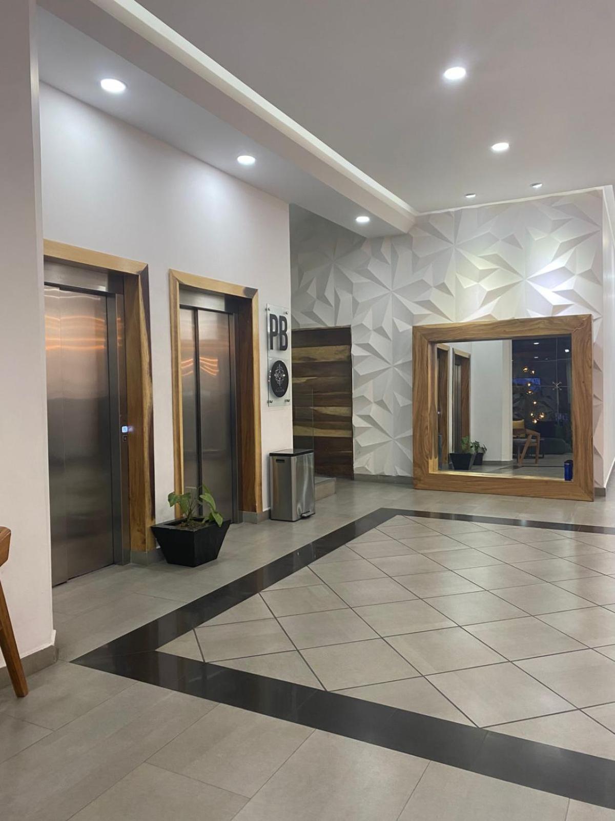 Hotel Bugari Aeropuerto Guadalajara Las Pintas Экстерьер фото