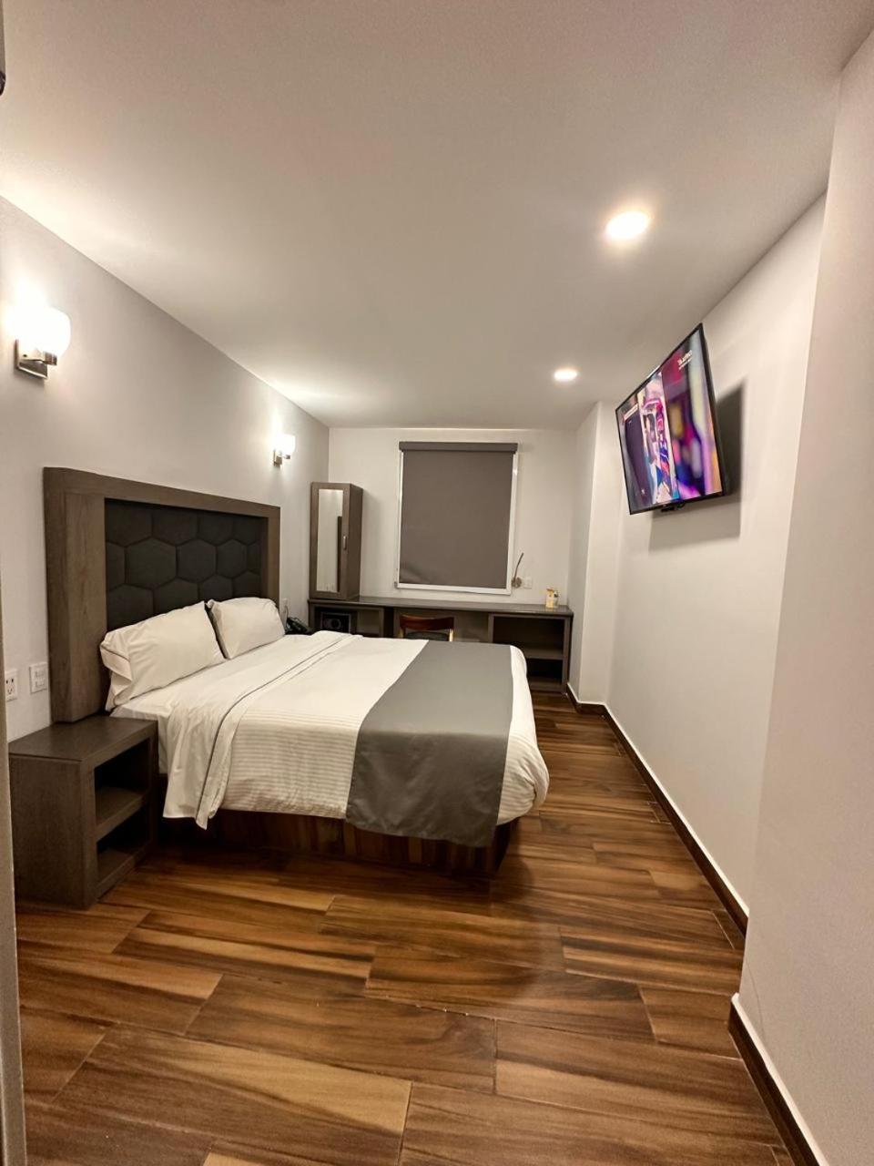 Hotel Bugari Aeropuerto Guadalajara Las Pintas Экстерьер фото