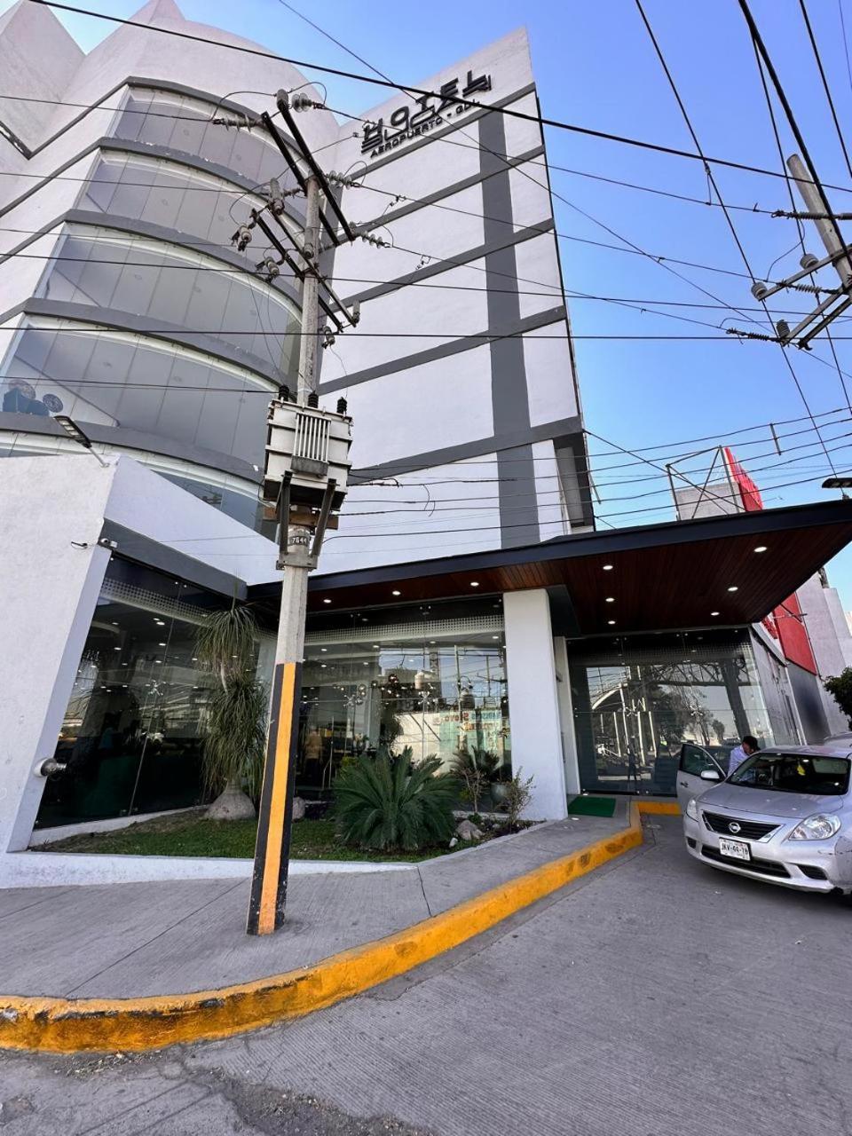 Hotel Bugari Aeropuerto Guadalajara Las Pintas Экстерьер фото