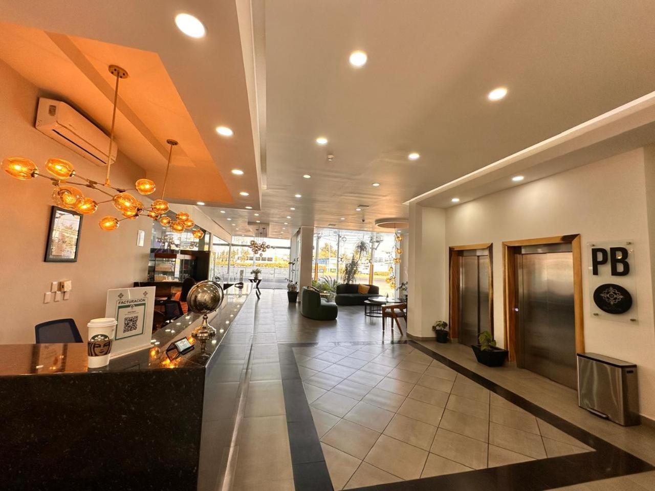 Hotel Bugari Aeropuerto Guadalajara Las Pintas Экстерьер фото